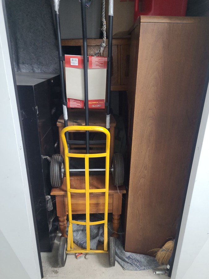 5 x 10 storage unit in Scappoose, OR