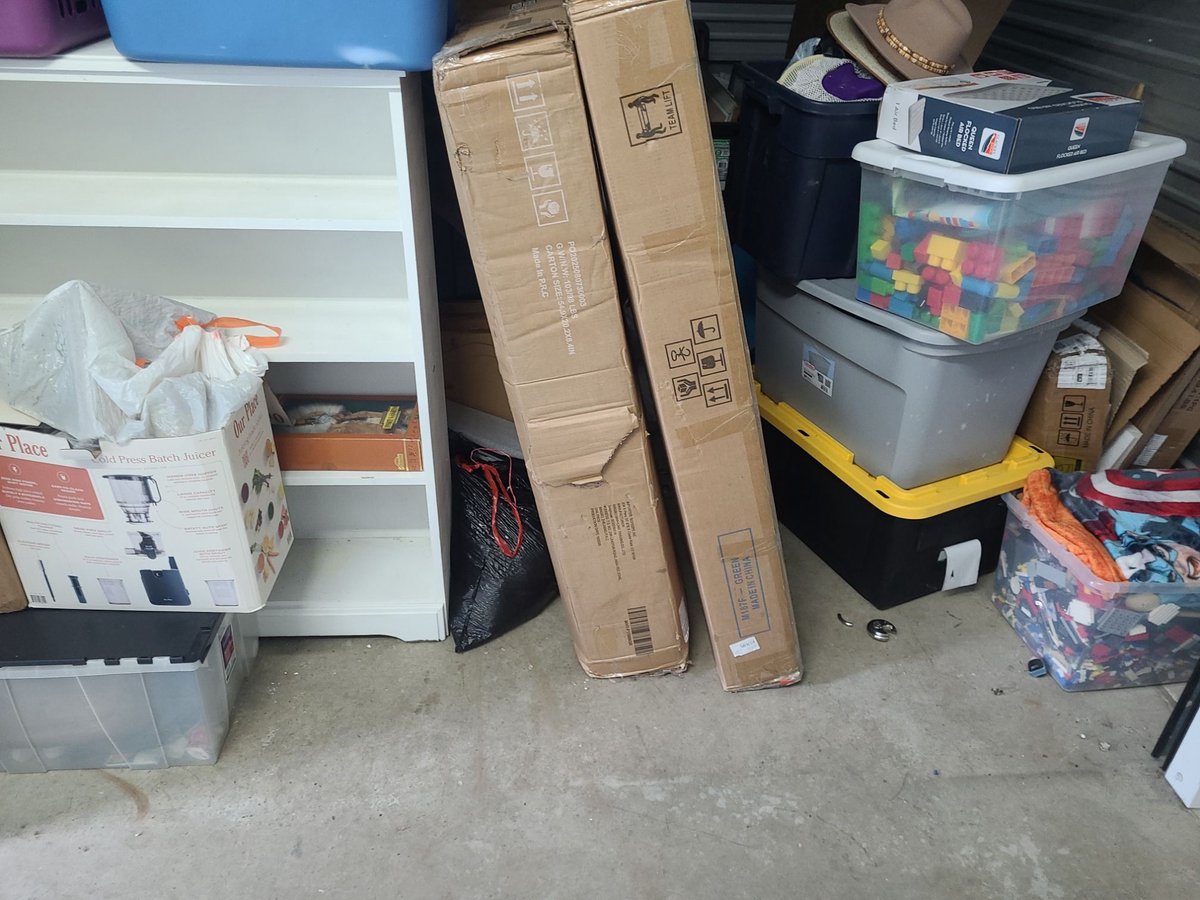 10 x 10 storage unit in Scappoose, OR