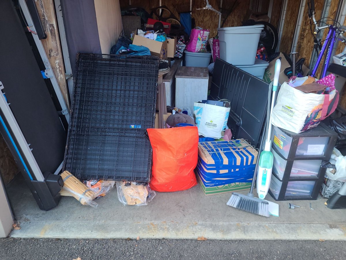 10 x 15 storage unit in Saint Helens, OR