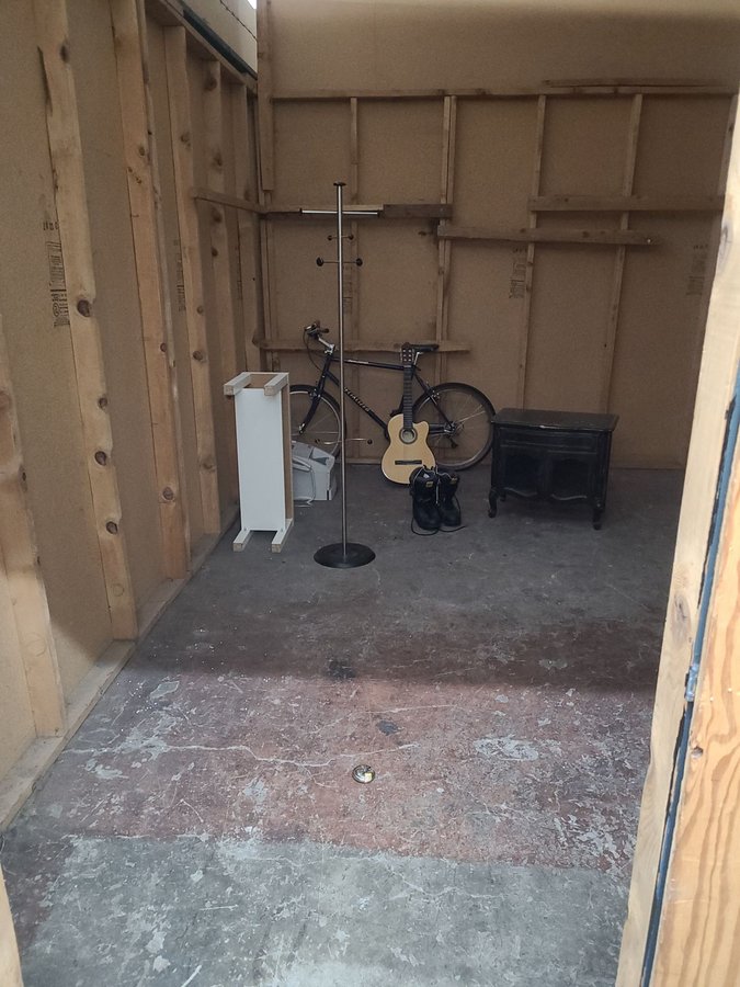 10 x 15 storage unit in Portland, OR