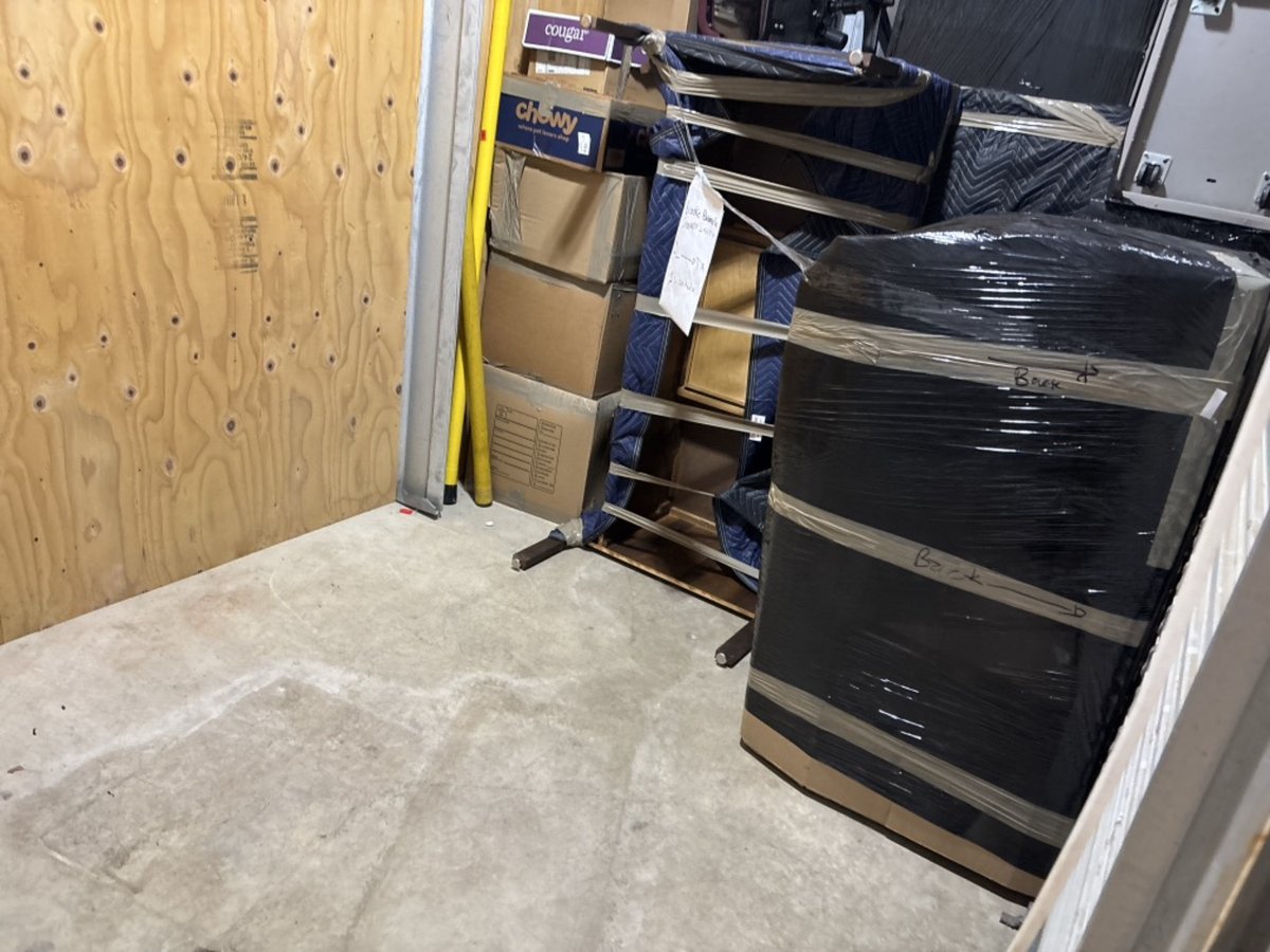 8 x 15 storage unit in St Charles, MO