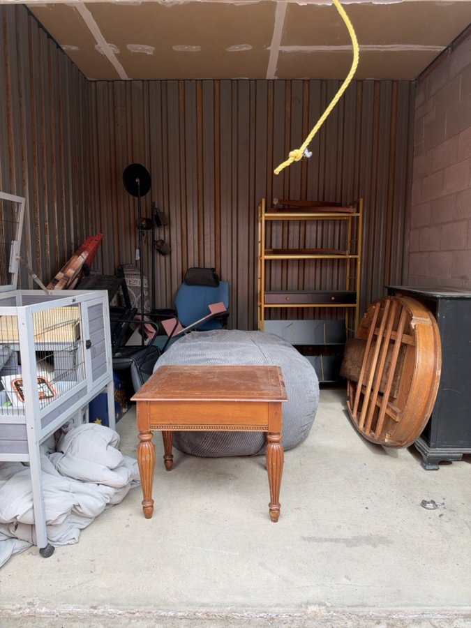 10 x 10 storage unit in Englewood, CO