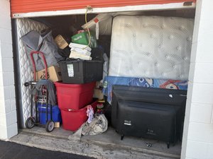 10 x 10 storage unit in Englewood, CO