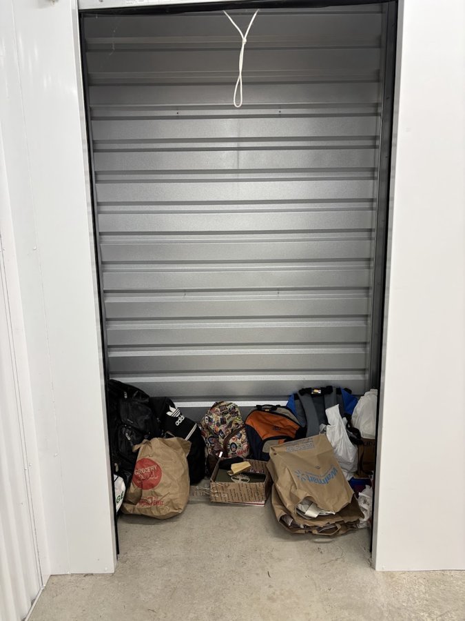 5 x 2 storage unit in Port Orchard, WA