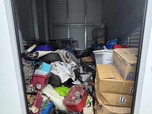 10 x 7 storage unit in Tacoma, WA