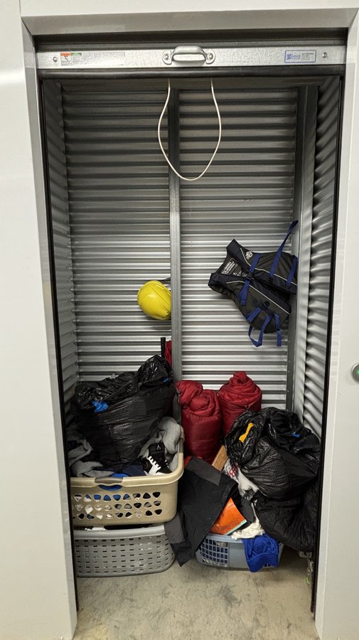 5 x 2 storage unit in Tacoma, WA