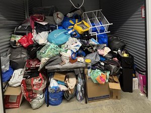 10 x 10 storage unit in Tacoma, WA