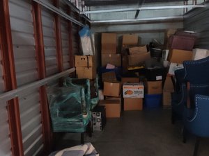 10 x 20 storage unit in Tampa, FL