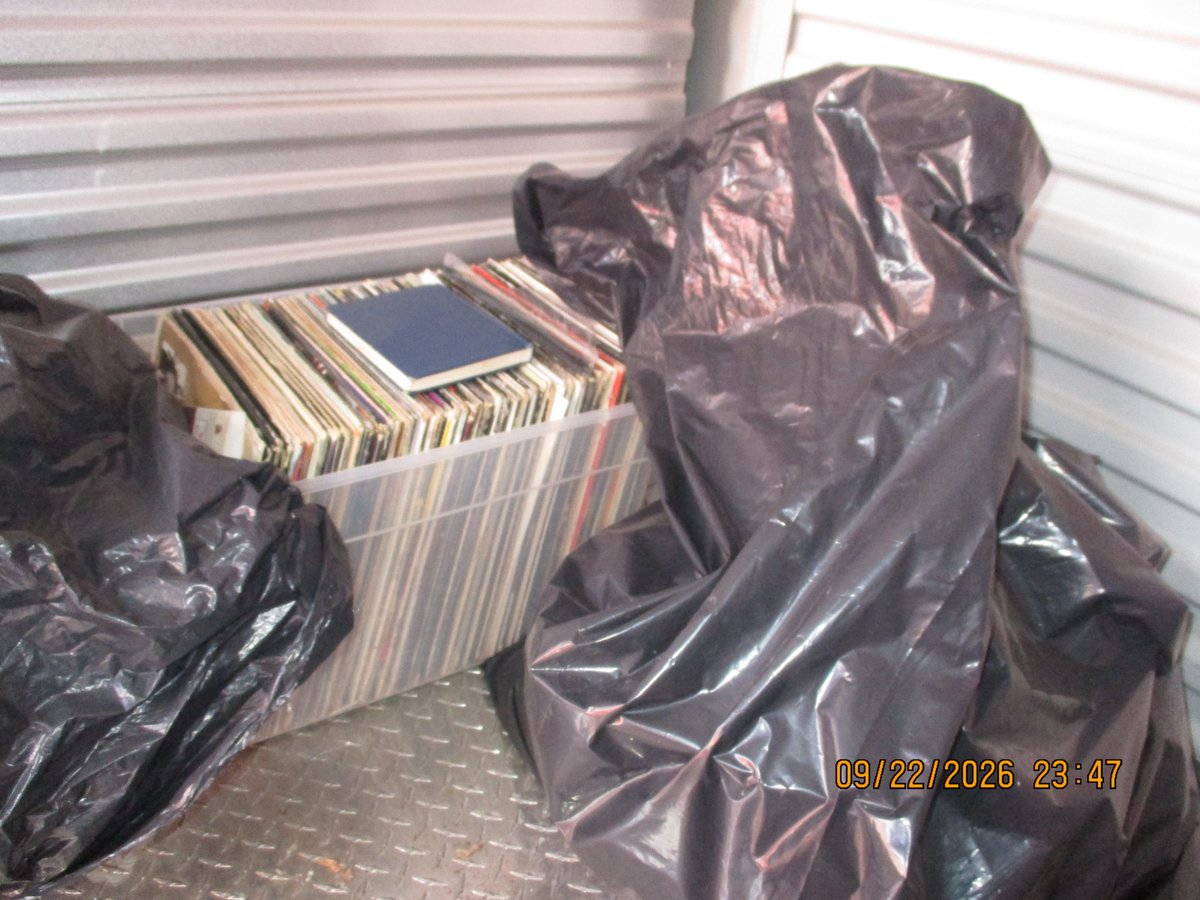 5 x 10 storage unit in Brooklyn, NY