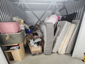 10 x 10 storage unit in Glen Allen, VA