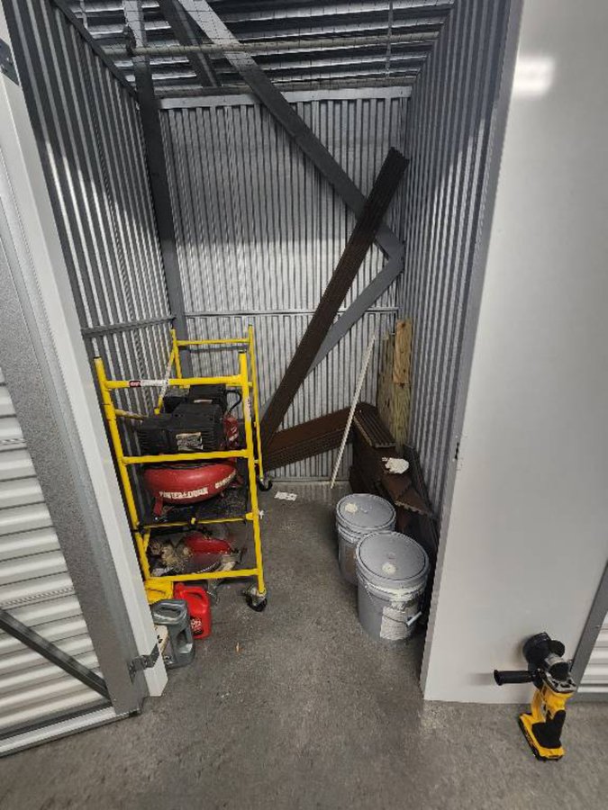 5 x 5 storage unit in Glen Allen, VA