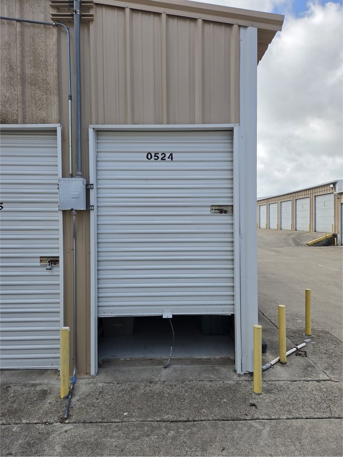 5 x 10 storage unit in Decatur, TX
