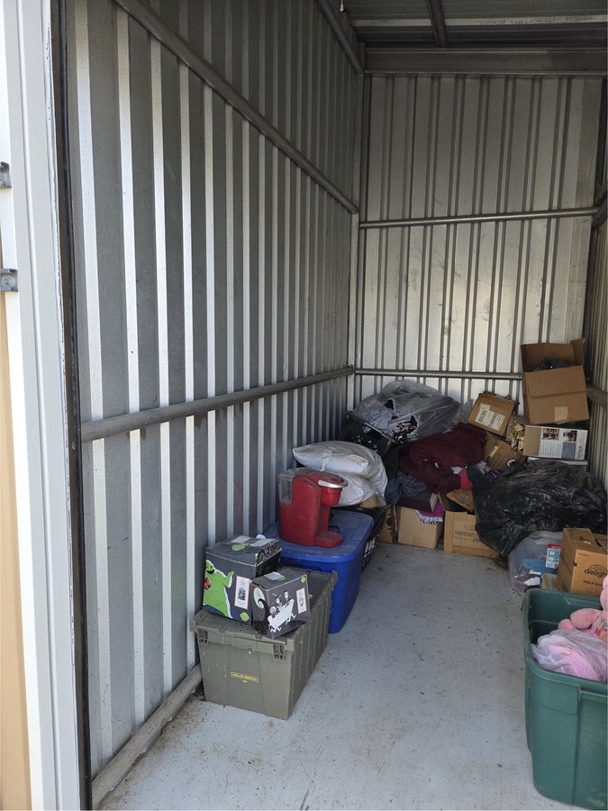 5 x 10 storage unit in Decatur, TX