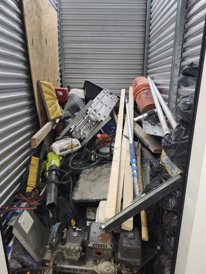 5 x 10 storage unit in Lyndhurst, NJ
