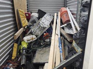 5 x 10 storage unit in Lyndhurst, NJ