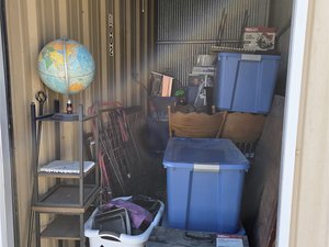 5 x 10 unit in Decatur