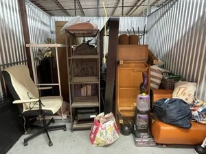 10 x 10 storage unit in Jacksonville, FL