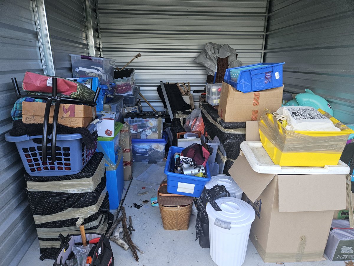 10 x 12 storage unit in Farmington, ME