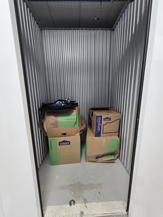 5 x 5 storage unit in Clifton Park, NY