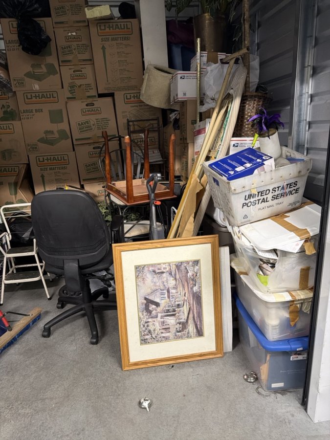 11 x 12 storage unit in Richmond, VA
