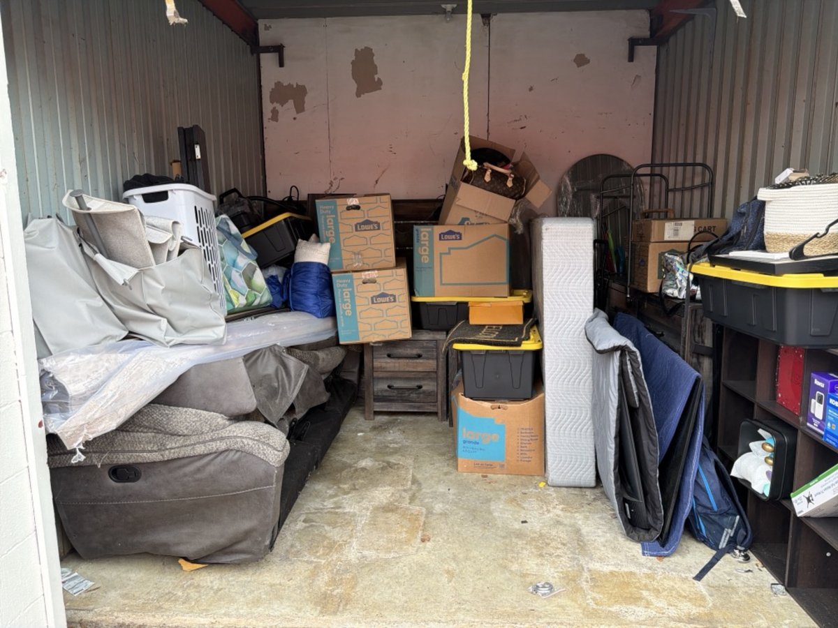 10 x 10 storage unit in Richmond, VA