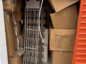 5 x 10 storage unit in Richmond, VA