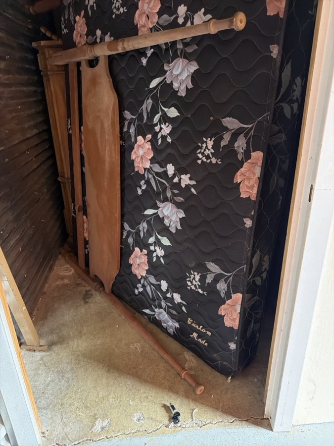 5 x 10 storage unit in Richmond, VA