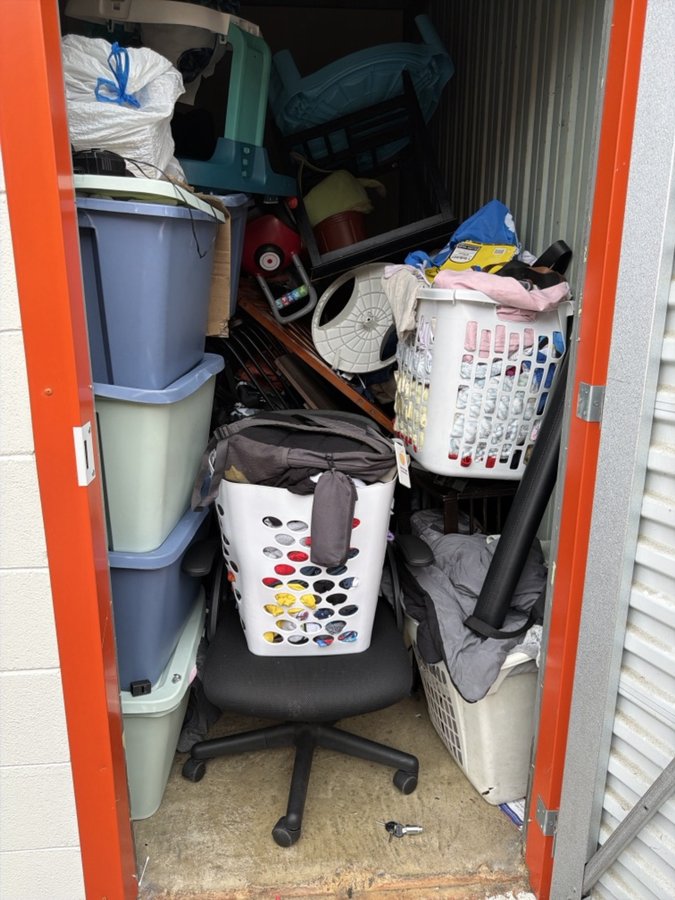 5 x 10 storage unit in Richmond, VA