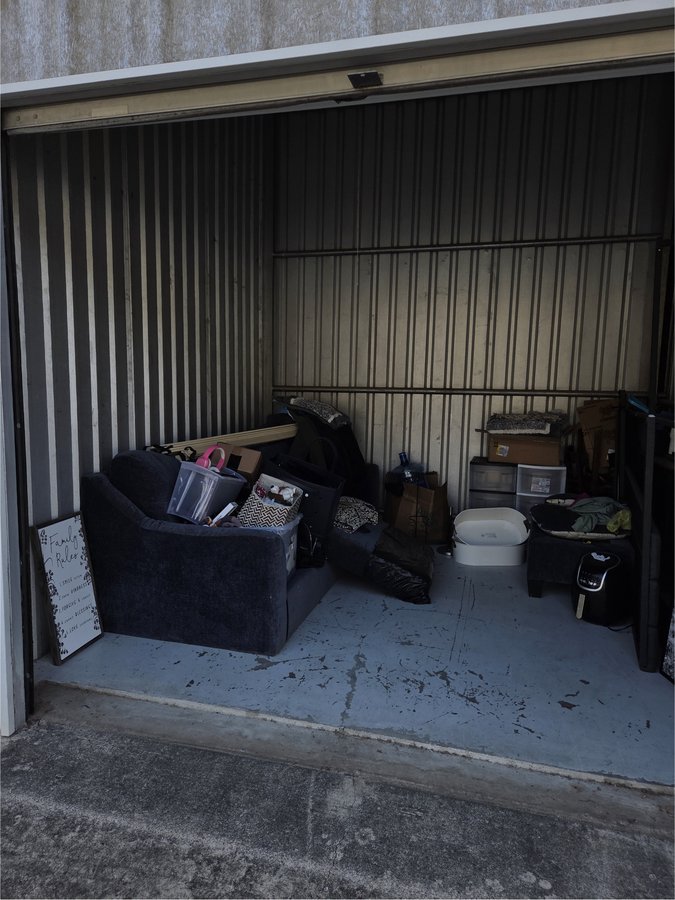 10 x 10 storage unit in Decatur, TX