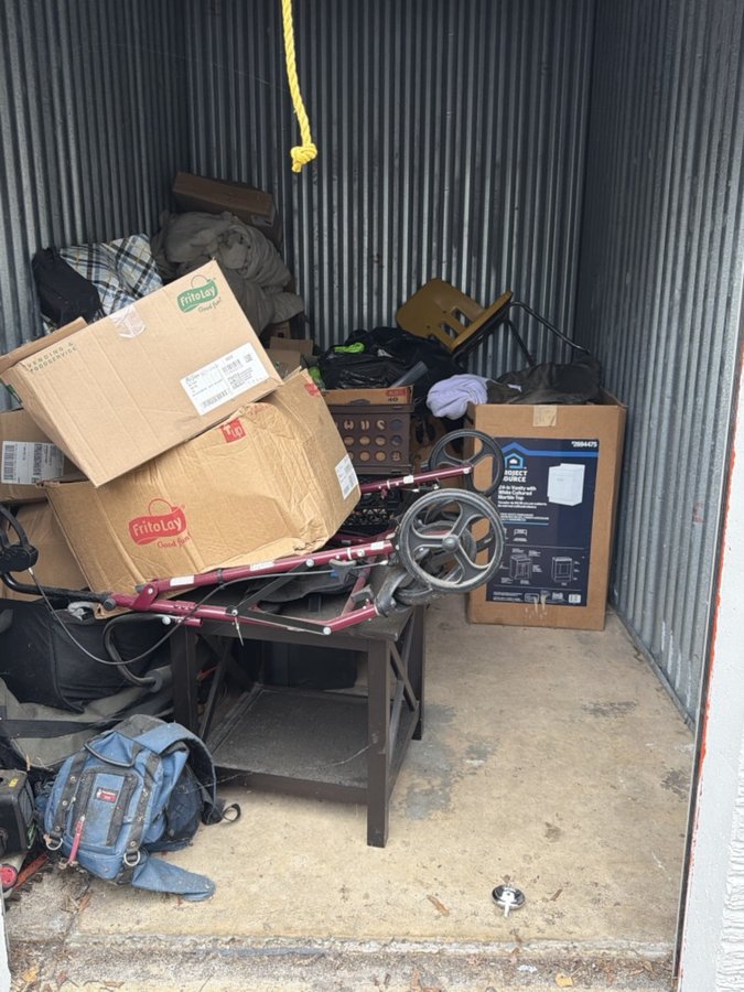 6 x 10 storage unit in Richmond, VA