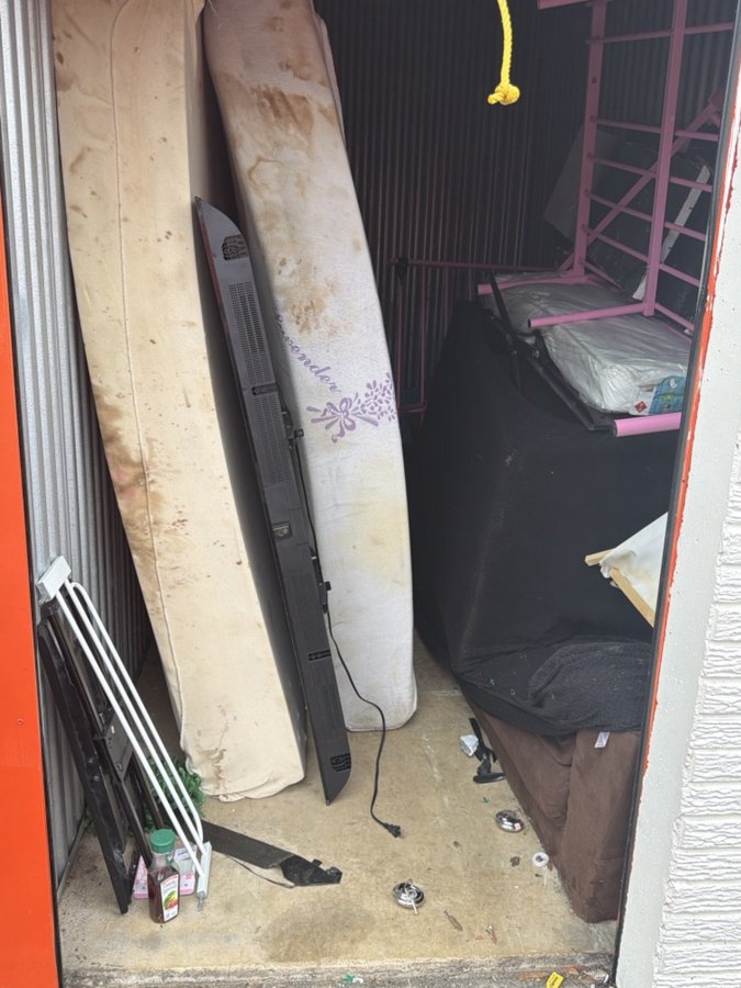 7 x 14 storage unit in Richmond, VA