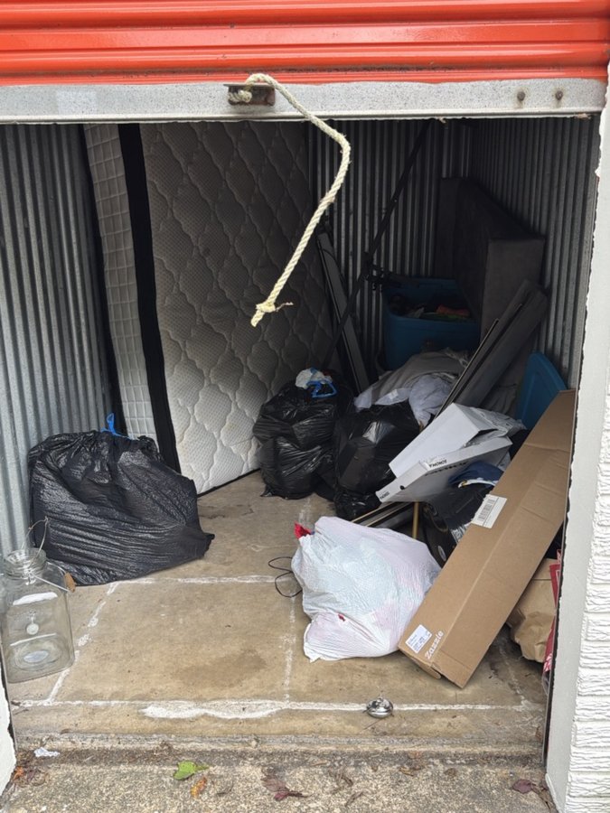 6 x 10 storage unit in Richmond, VA