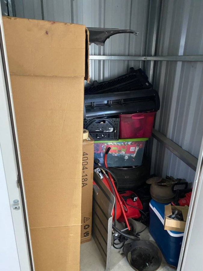 5 x 5 storage unit in Glenmont, NY