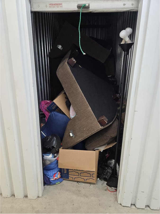 5 x 15 storage unit in Hazlet, NJ
