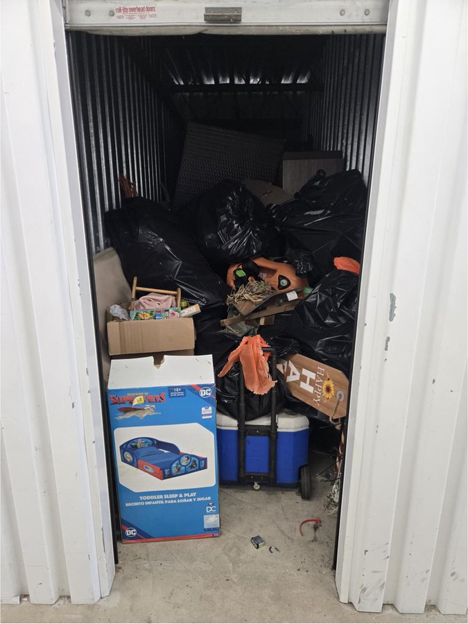 5 x 15 storage unit in Hazlet, NJ