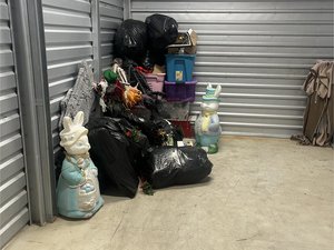10 x 13 storage unit in Aldan, PA