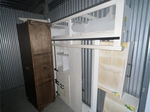 10 x 10 storage unit in Newark, NJ