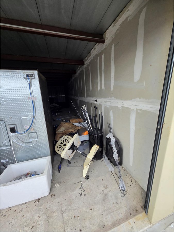 15 x 55 storage unit in Manor, TX