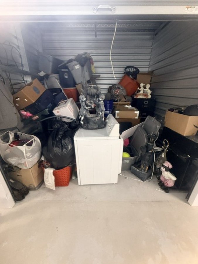 10 x 8 storage unit in Clayton, NC