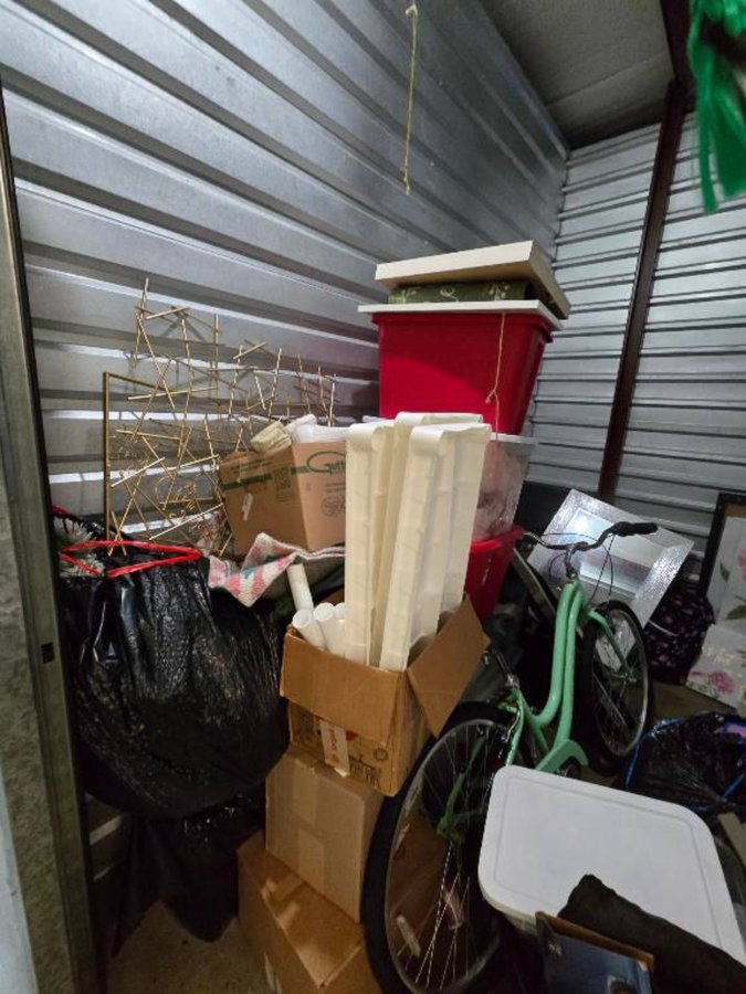 8 x 10 storage unit in Newport News, VA