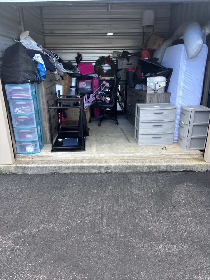 10 x 10 storage unit in Manheim, PA