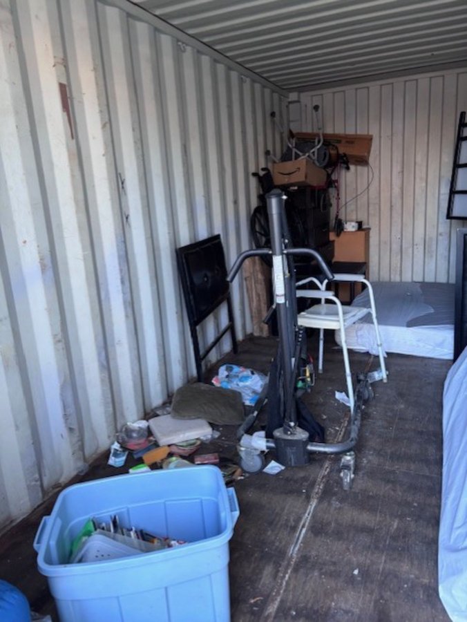 8 x 20 storage unit in Baltimore, MD