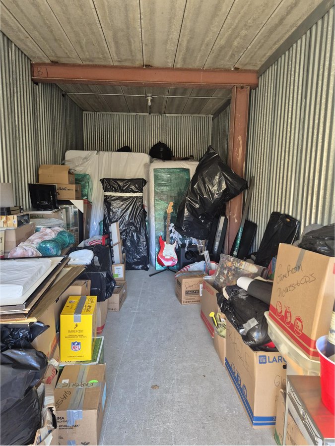 10 x 30 storage unit in Monroeville, PA
