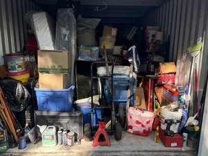 10 x 20 storage unit in East Haven, CT