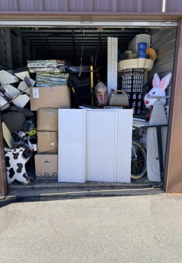 10 x 30 storage unit in Clayton, NC