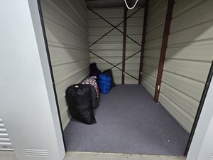 8 x 9 storage unit in Linden, NJ