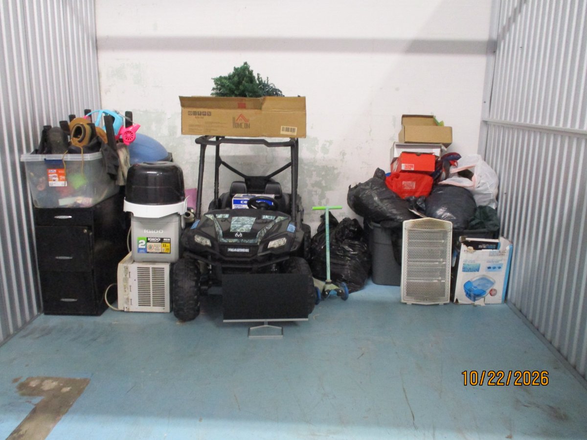 10 x 10 storage unit in Salisbury, MD