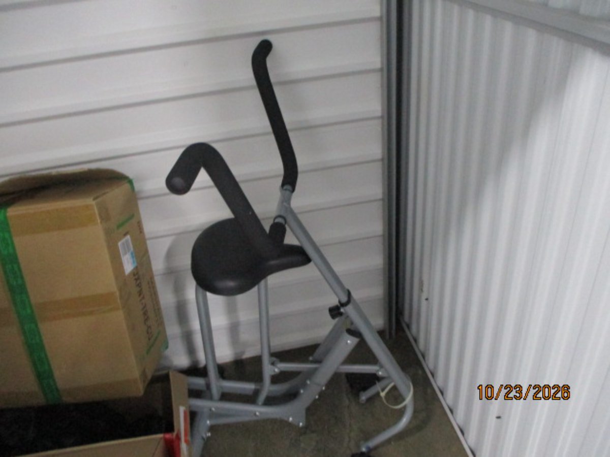 5 x 5 storage unit in Wood-ridge, NJ