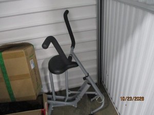 5 x 5 storage unit in Wood-ridge, NJ