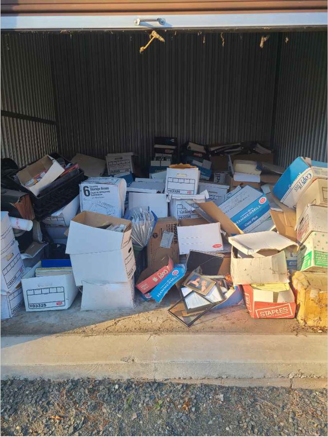 10 x 10 storage unit in Oak Ridge, NJ